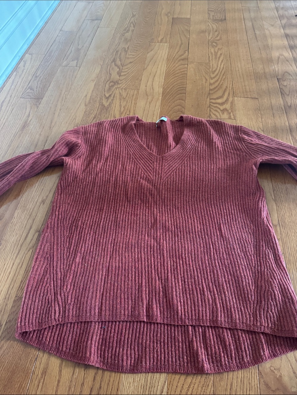 Madewell Ribbed V-Neck Sweater in Rust